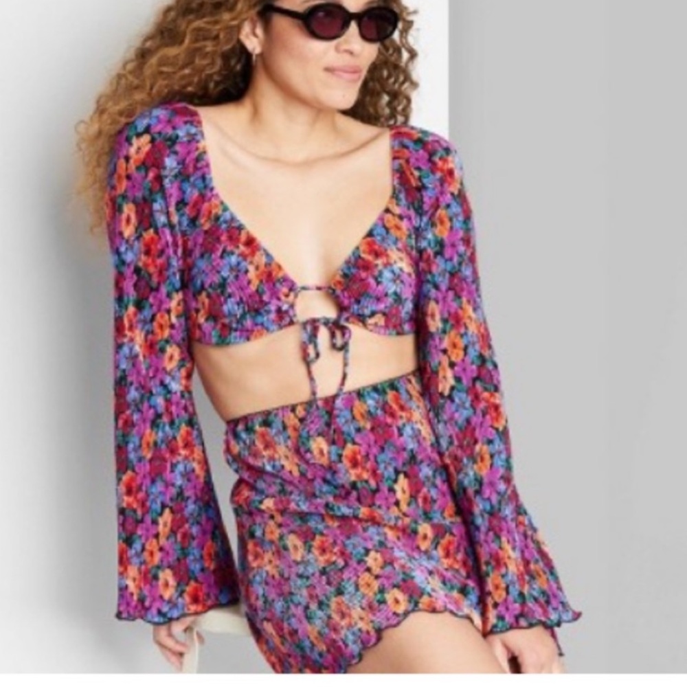 WILD FABLE LONG SLEEVE CROP TOP ONLY